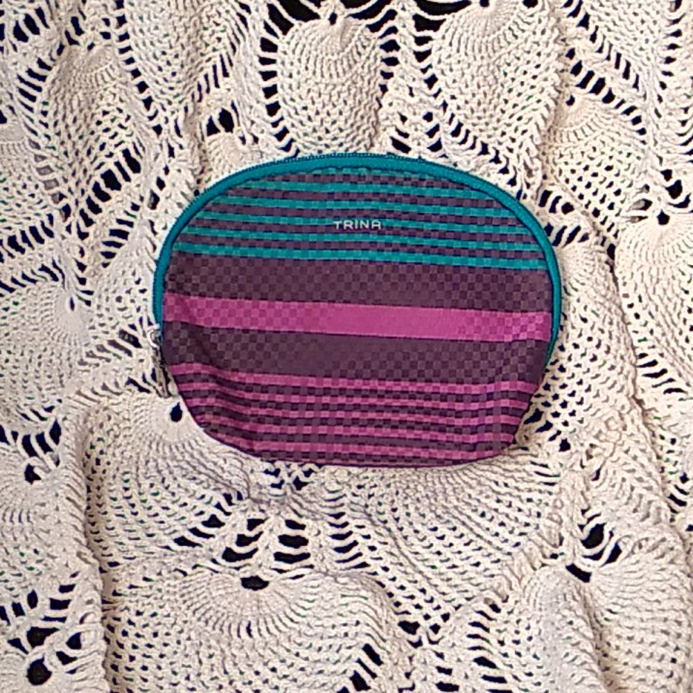 Trina makeup pouch